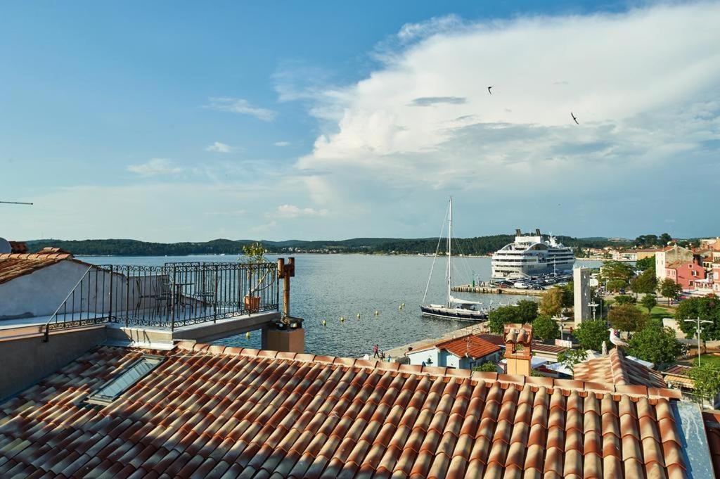 Roviv Apartments In The Old Town By Irundo Rovinj Exterior photo