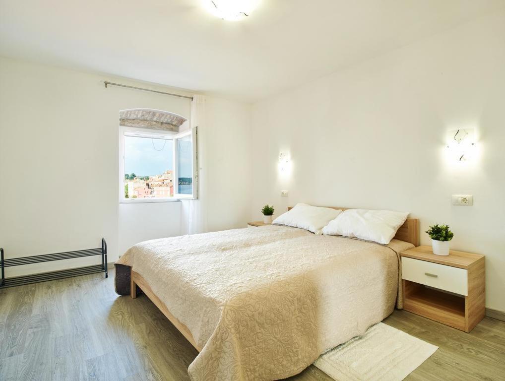 Roviv Apartments In The Old Town By Irundo Rovinj Exterior photo